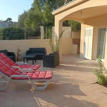 Tres Bel Appartement Entier Proche De La Mer 2 Chambres 1 Salon วาลูริส ภายนอก รูปภาพ