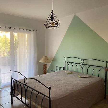 Tres Bel Appartement Entier Proche De La Mer 2 Chambres 1 Salon วาลูริส ภายนอก รูปภาพ