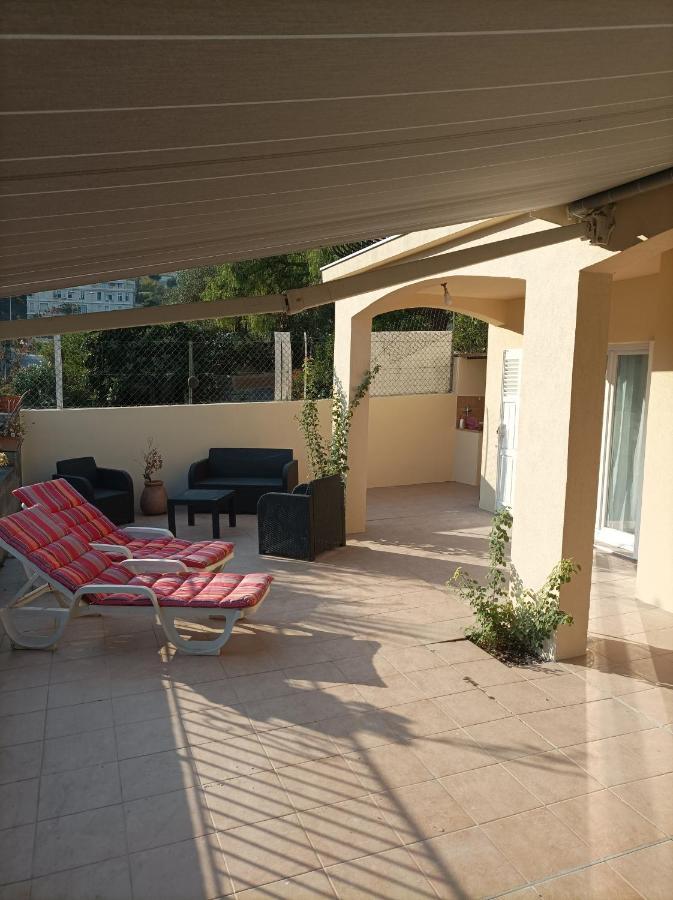 Tres Bel Appartement Entier Proche De La Mer 2 Chambres 1 Salon วาลูริส ภายนอก รูปภาพ