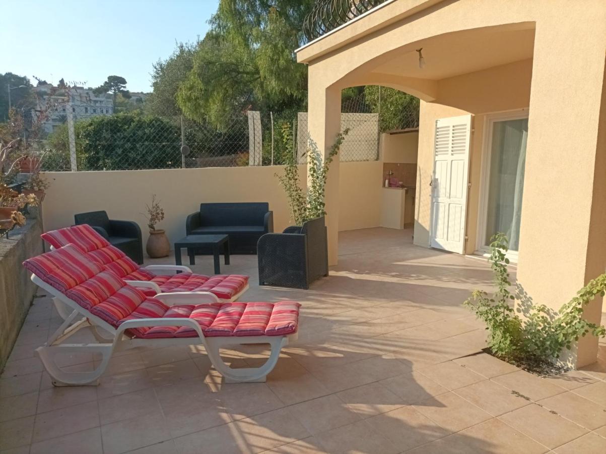 Tres Bel Appartement Entier Proche De La Mer 2 Chambres 1 Salon วาลูริส ภายนอก รูปภาพ