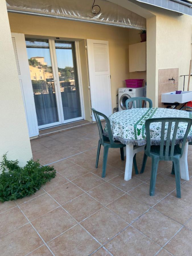 Tres Bel Appartement Entier Proche De La Mer 2 Chambres 1 Salon วาลูริส ภายนอก รูปภาพ